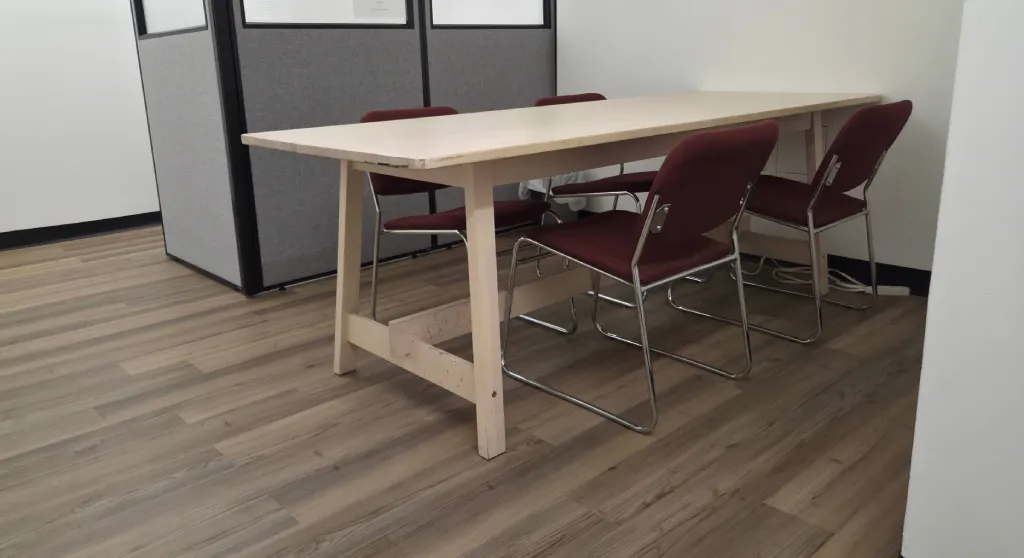 Coworking-desk-east-harlem-e1_20260331_150348