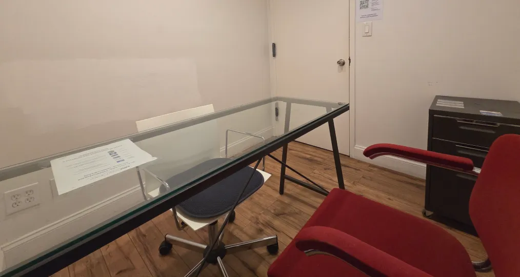 Private-office-midtown-manhattan-704E-8_20260403_123422